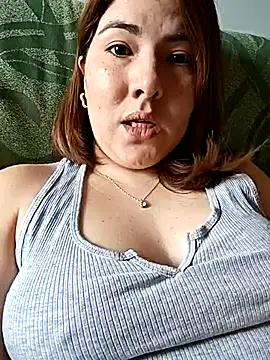 Snapshot of mady_gigi chatting on February 2025 11:29:02 AM mady gigi online show from February 2025 11:29:02 AM