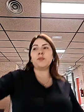 Snapshot of mady_gigi chatting on March 2025 12:17:02 PM mady gigi online show from March 2025 12:17:02 PM