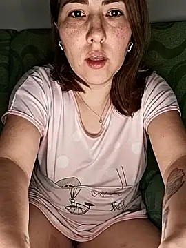 Snapshot of mady_gigi chatting on March 2025 07:33:01 PM mady gigi online show from March 2025 07:33:01 PM