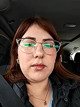 Snapshot of mady_gigi chatting on March 2025 10:37:01 AM mady gigi online show from March 2025 10:37:01 AM