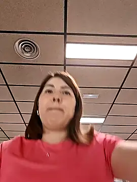 Snapshot of mady_gigi chatting on March 2025 11:33:02 AM mady gigi online show from March 2025 11:33:02 AM