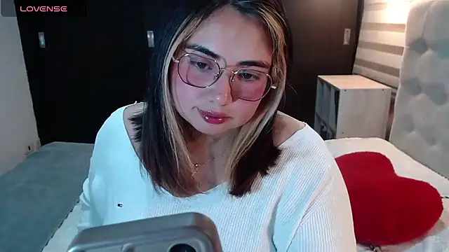 yini angel online show from July 2026 02:44:01 AM