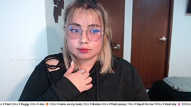 yini angel online show from May 2026 02:54:01 AM