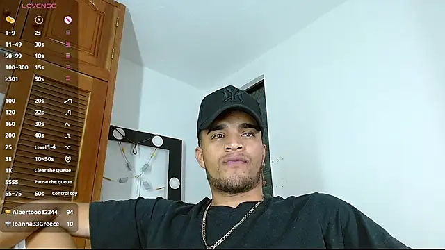 Snapshot of Bigcock_21cm_ chatting on February 2025 01:33:01 AM Bigcock 21cm  online show from February 2025 01:33:01 AM
