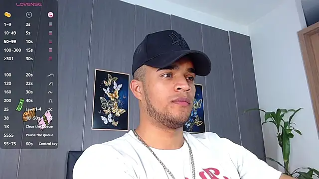 Snapshot of Bigcock_21cm_ chatting on March 2025 07:42:02 PM Bigcock 21cm  online show from March 2025 07:42:02 PM