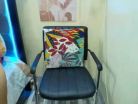 Snapshot of Skinny_regie99xxx chatting on September 2025 02:43:02 AM Skinny regie99xxx online show from September 2025 02:43:02 AM