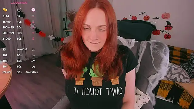 Snapshot of Alice_CutePerv chatting on October 2025 04:26:02 PM Alice CutePerv online show from October 2025 04:26:02 PM