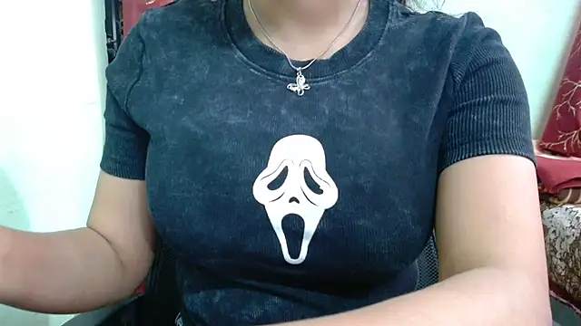 sweet-alia online show from April 2026 12:11:02 PM