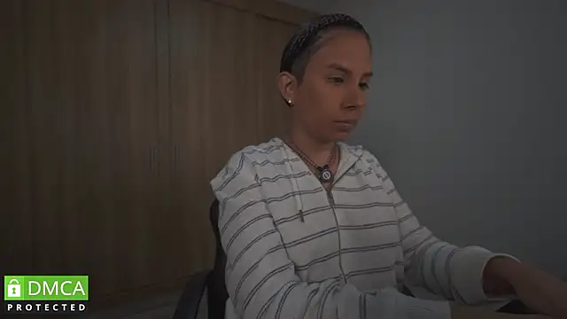 Dubois Amy online show from February 2026 11:23:01 PM