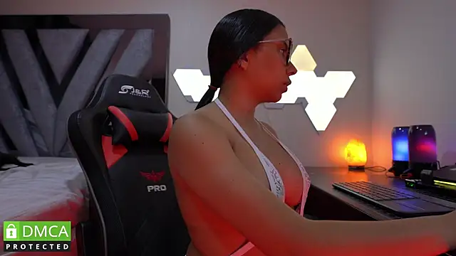 Dubois Amy online show from December 2024 02:47:02 AM