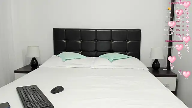 karinamadnessdesiree online show from June 2026 09:54:01 AM