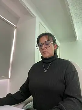 SWEETLILY18 online show from March 2025 09:35:01 PM