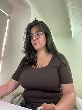 SWEETLILY18 online show from March 2025 09:48:01 PM