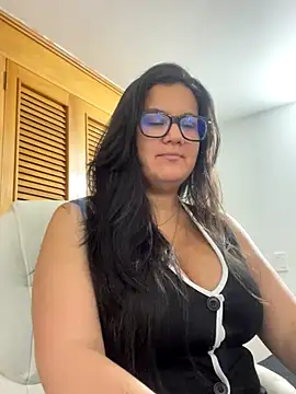 SWEETLILY18 online show from November 2025 10:02:02 PM