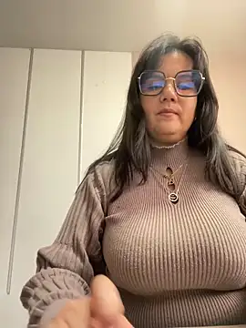 SWEETLILY18 online show from February 2025 02:16:02 PM