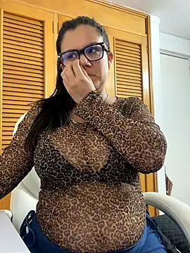 SWEETLILY18 online show from October 2025 10:19:01 PM