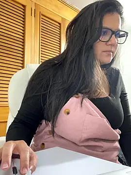 SWEETLILY18 online show from October 2025 10:44:01 PM