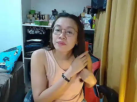 crizzybel online show from February 2026 05:15:02 PM