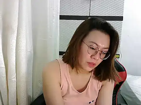 crizzybel online show from March 2025 01:23:02 PM