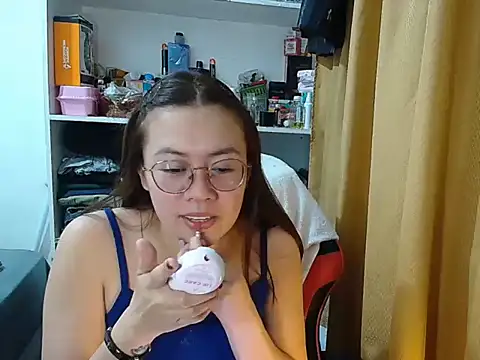 crizzybel online show from December 2025 02:21:02 PM