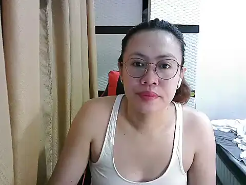 crizzybel online show from October 2025 06:09:01 PM