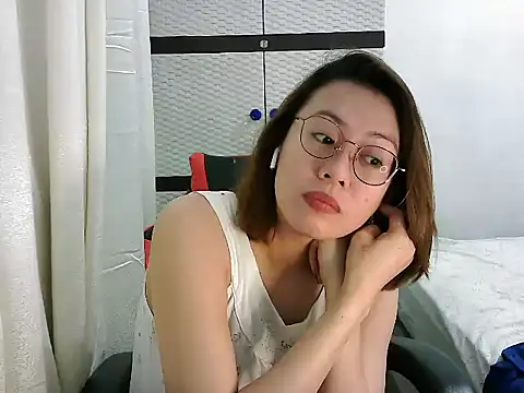 crizzybel online show from March 2025 08:19:01 PM