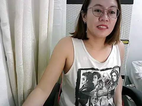 crizzybel online show from March 2025 05:15:02 PM