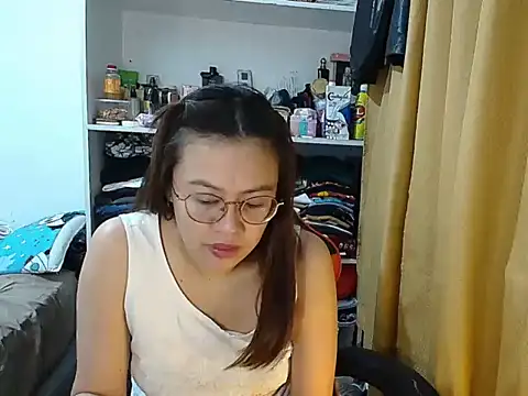 crizzybel online show from February 2026 04:31:02 PM