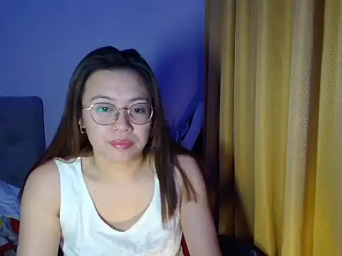 Snapshot of crizzybel chatting on May 2026 05:08:01 PM crizzybel online show from May 2026 05:08:01 PM