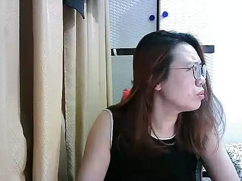 crizzybel online show from November 2025 09:42:02 PM