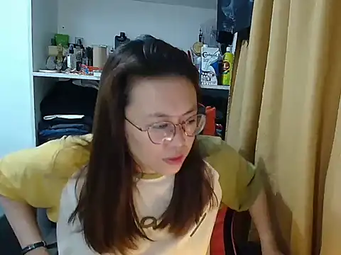 crizzybel online show from February 2026 06:14:01 AM