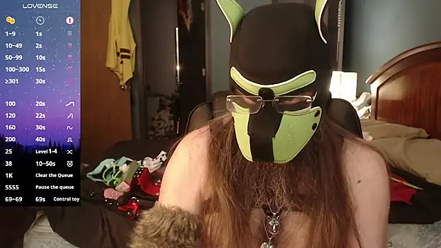 Snapshot of kinkywolf429 chatting on May 2026 10:35:01 PM kinkywolf429 online show from May 2026 10:35:01 PM