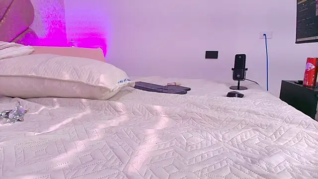 leon gaby online show from November 2025 07:25:01 PM