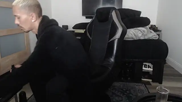 inc25cbxh online show from December 2025 07:49:02 PM