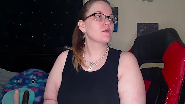 ToxicLilly online show from March 2025 08:28:01 AM