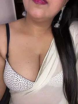 Zoya Varma004 online show from March 2026 06:33:02 PM