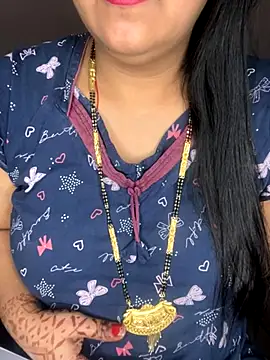 Zoya Varma004 online show from November 2025 01:58:01 PM