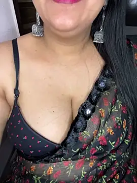Zoya Varma004 online show from March 2026 06:24:01 PM