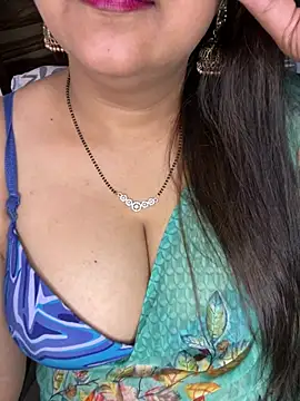 Zoya Varma004 online show from April 2026 07:04:01 AM
