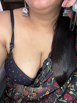 Zoya Varma004 online show from March 2026 06:18:01 AM