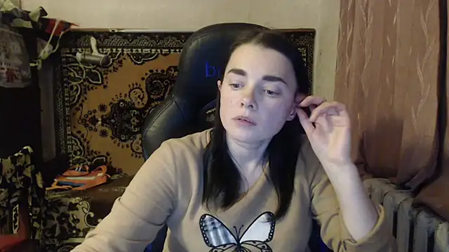 Snapshot of AlisaLaDiva chatting on December 2024 08:38:02 PM AlisaLaDiva online show from December 2024 08:38:02 PM