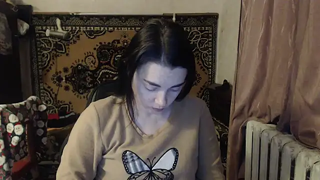 Snapshot of AlisaLaDiva chatting on December 2024 09:32:02 PM AlisaLaDiva online show from December 2024 09:32:02 PM