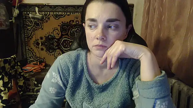 Snapshot of AlisaLaDiva chatting on December 2024 09:11:01 PM AlisaLaDiva online show from December 2024 09:11:01 PM