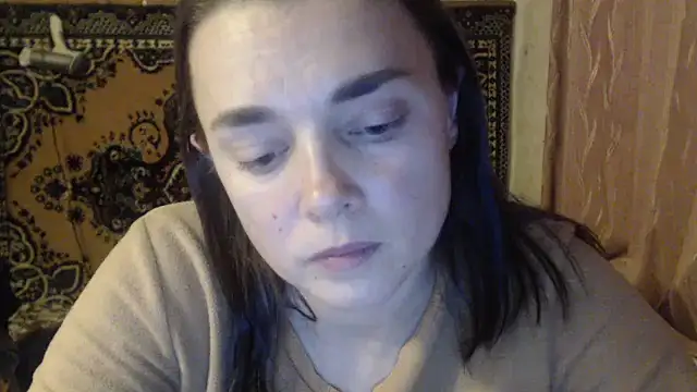 Snapshot of AlisaLaDiva chatting on December 2025 09:27:01 PM AlisaLaDiva online show from December 2025 09:27:01 PM