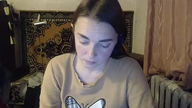 Snapshot of AlisaLaDiva chatting on October 2025 08:10:02 PM AlisaLaDiva online show from October 2025 08:10:02 PM