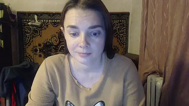 Snapshot of AlisaLaDiva chatting on December 2025 09:28:02 PM AlisaLaDiva online show from December 2025 09:28:02 PM