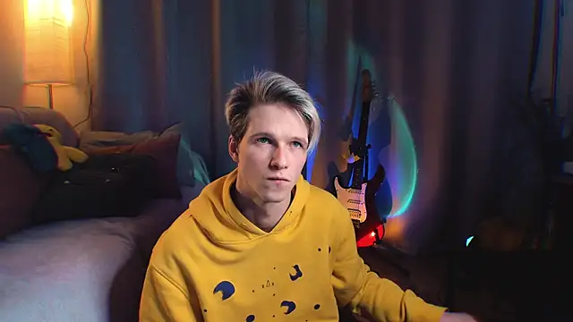 Breston Sweet online show from February 2026 08:09:01 PM