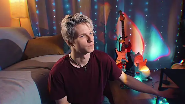 Breston Sweet online show from December 2025 05:09:01 AM