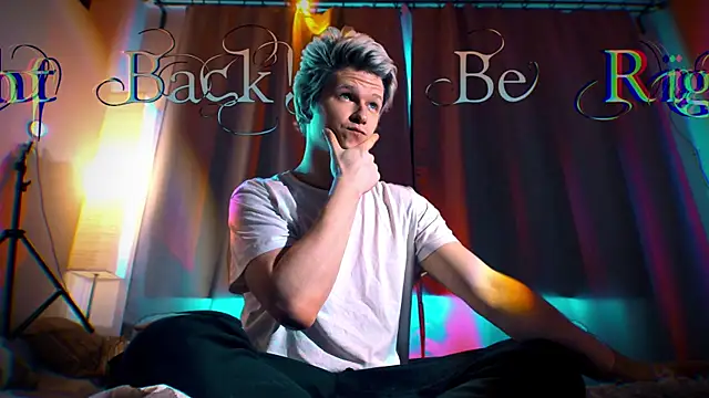 Breston Sweet online show from February 2026 10:26:02 AM