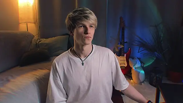 Breston Sweet online show from April 2026 05:17:02 PM